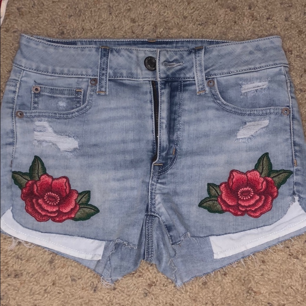 American eagle denim rose shorts